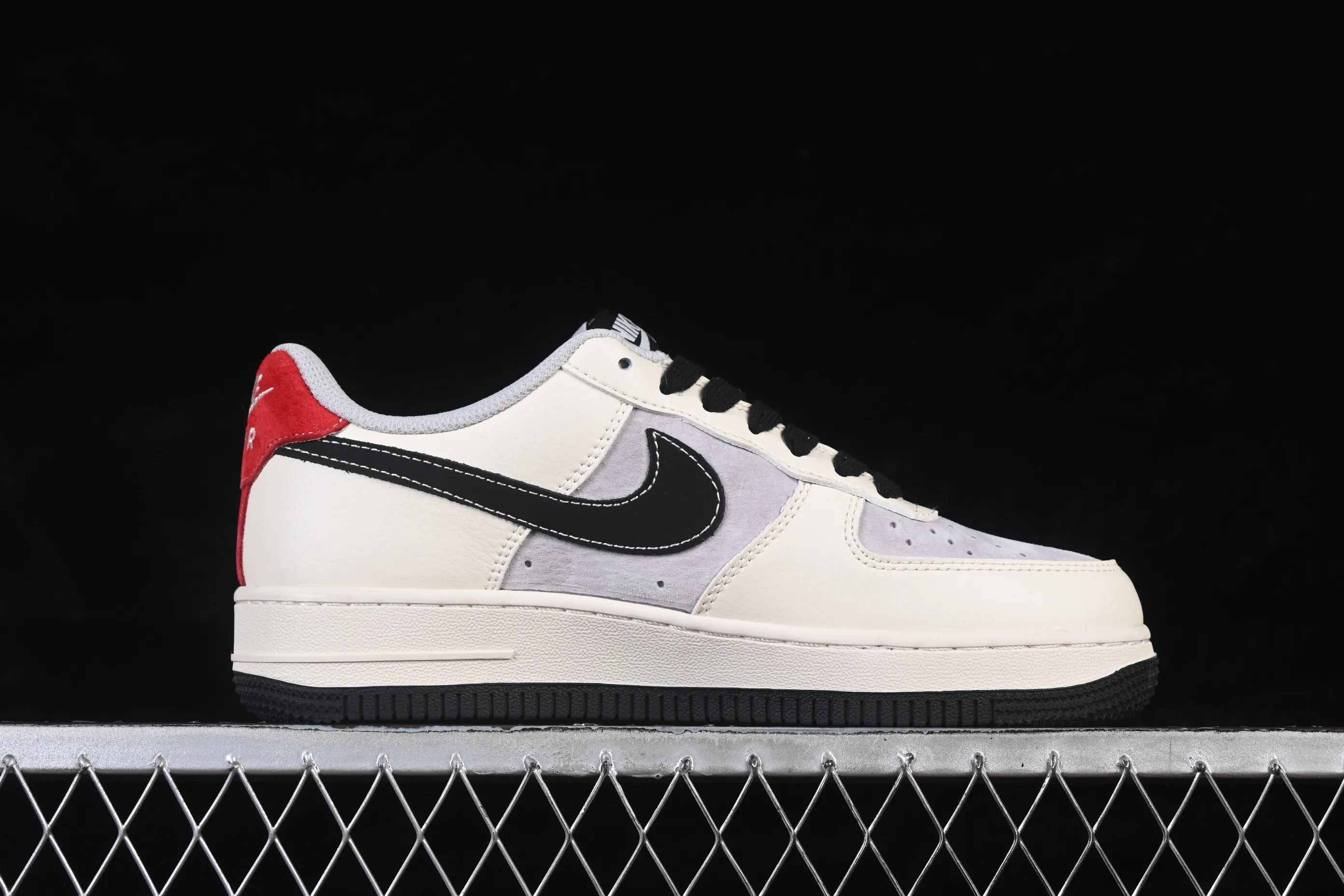 All categories Nk Air Force 1 Air Force series Nk Air Force 1 Low Air Force low-top Nike Air Force 1'07 Low Year of the Horse limited edition Air Force 1 low-top casual sneakers XD0028-015